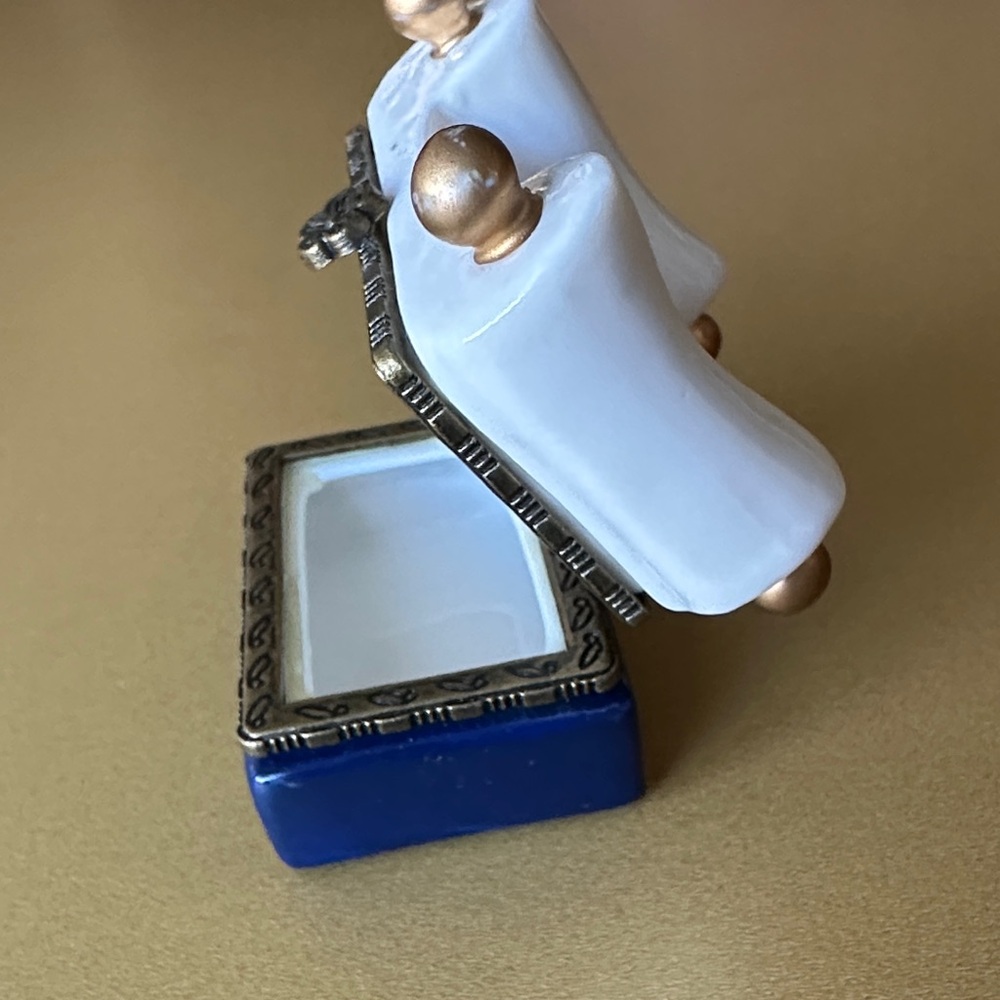 Vintage Menorah Trinket Box - Picture 7 of 11